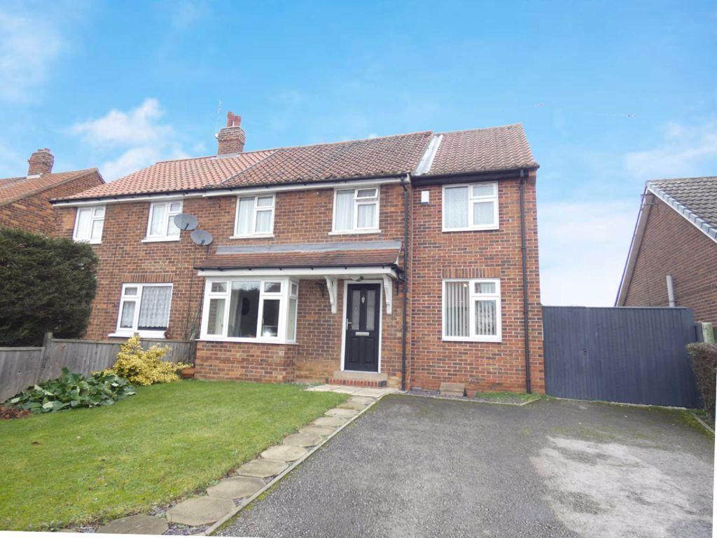 Corby Park, North Ferriby 4 bed semidetached house £250,000