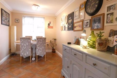 81 Corby Park, North Ferriby, HU14 3AX