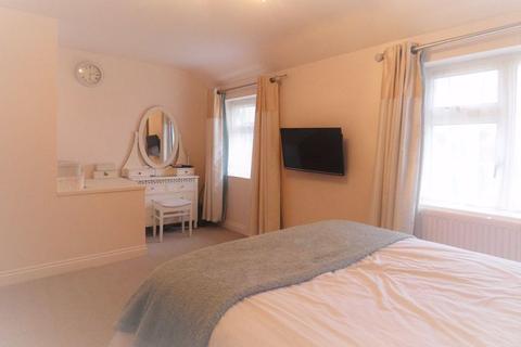 81 Corby Park, North Ferriby, HU14 3AX