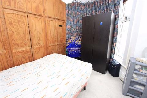 31a Elgin Road, Ilford, IG3 8LL