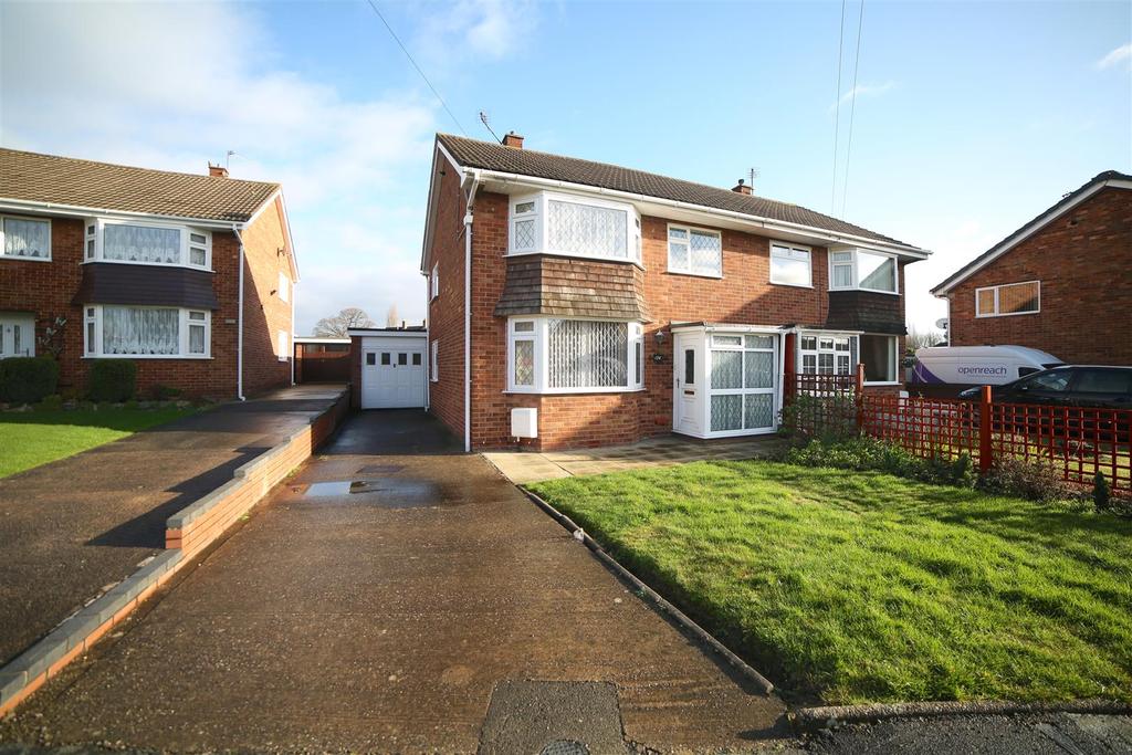 Mount Pleasant Road, Shrewsbury, SY1 3EP 3 bed semidetached house £