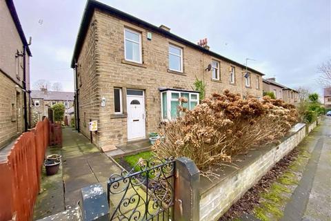53 Adelphi Road, Huddersfield, HD3 4BB