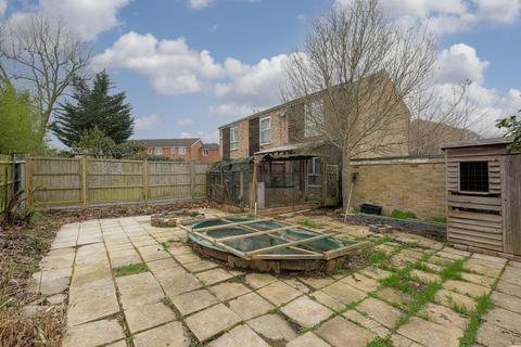 28 Andrews Close, Worcester Park, KT4 8PF