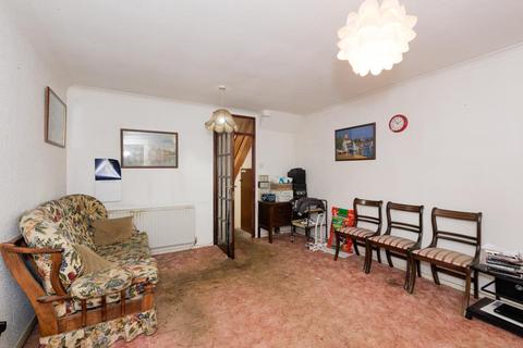 28 Andrews Close, Worcester Park, KT4 8PF