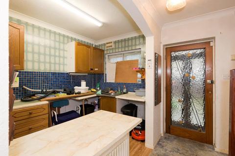 28 Andrews Close, Worcester Park, KT4 8PF
