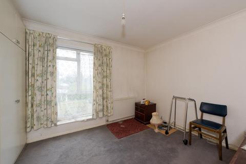 28 Andrews Close, Worcester Park, KT4 8PF