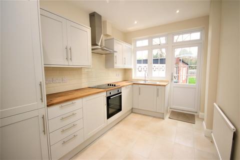 31 Wilmer Way, London, N14 7HT