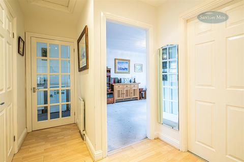 8 Bole Hill Close, Sheffield, S6 5ED