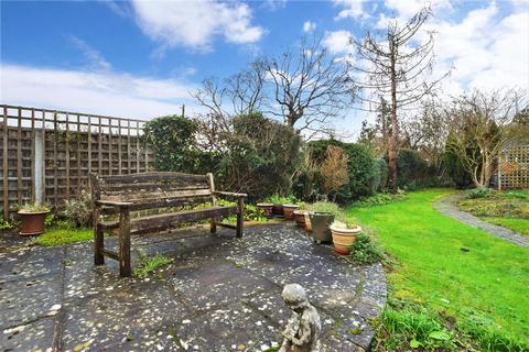 75 Bentsbrook Park, North Holmwood, Dorking, RH5 4JL