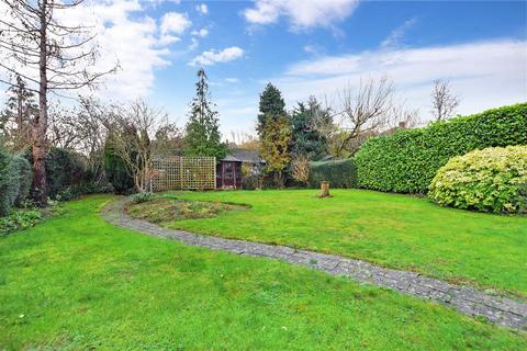 75 Bentsbrook Park, North Holmwood, Dorking, RH5 4JL
