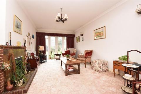 75 Bentsbrook Park, North Holmwood, Dorking, RH5 4JL