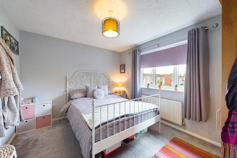 5 Aldersea Close, Stoke-on-trent, ST6 4DY