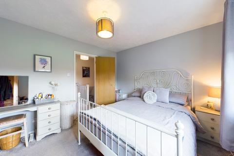 5 Aldersea Close, Stoke-on-trent, ST6 4DY
