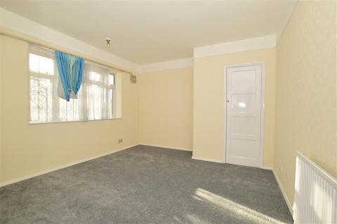 182 Avenue Road, Erith, DA8 3AZ