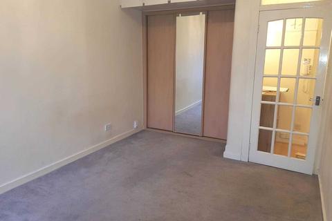 91 Batson Street, Glasgow, G42 7NE
