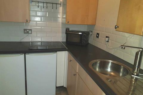 91 Batson Street, Glasgow, G42 7NE
