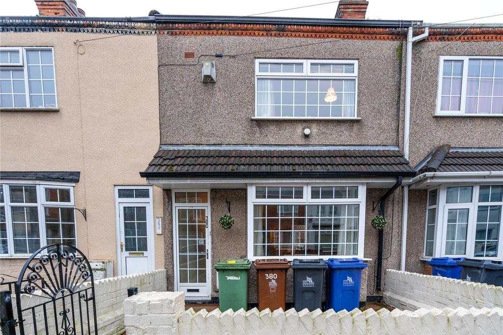 Wellington Street, Grimsby, DN32 3 bed terraced house £70,000