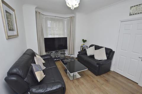 61 Abbots Road, London, E6 1LE