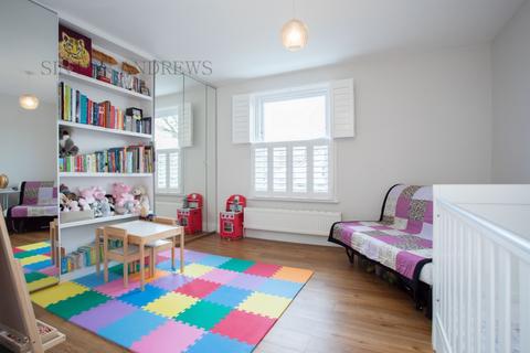 First Floor Flat, 50 Lammas Park Road, London, W5 5JB