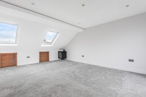 57 Abdale Road, London, W12 7ES