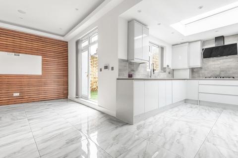 57 Abdale Road, London, W12 7ES