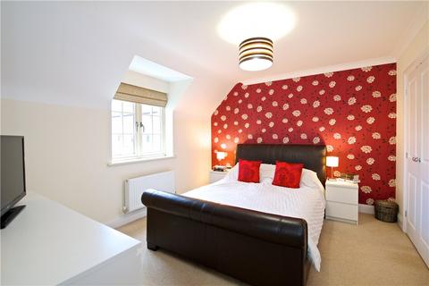 5 bedroom detached house to rent, Cuckoo Hill Rise, Hanslope, Milton Keynes, Buckinghamshire, MK19