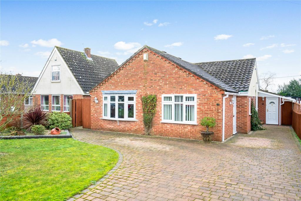 Hubbard Close, Wymondham, NR18 3 bed bungalow £400,000