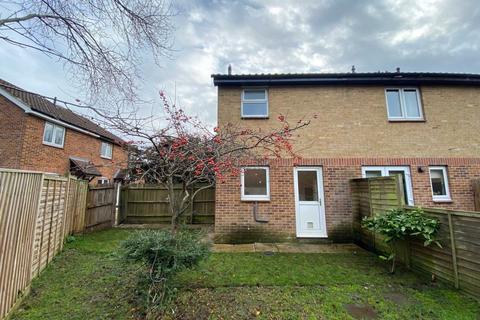1 bedroom end of terrace house to rent, Torridge Drive, Didcot