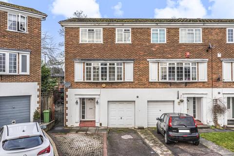 13 Reynard Close, Bromley, BR1 2AB