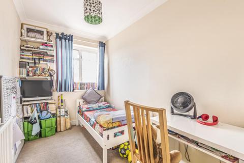 13 Reynard Close, Bromley, BR1 2AB