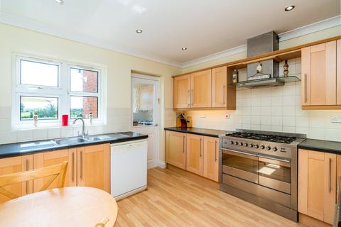 Southfield House Brickworth Road, Whiteparish, Salisbury, SP5 2QG