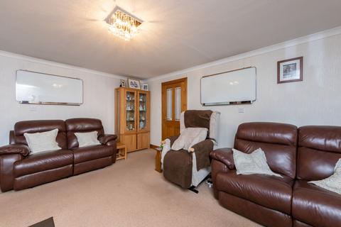 12 Glendevon Court, Rattray, Blairgowrie, PH10 7BA