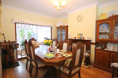 67 Boundaries Road, Feltham, TW13 5DR