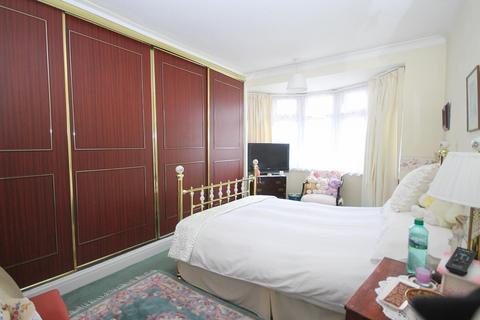67 Boundaries Road, Feltham, TW13 5DR