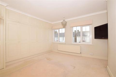 65 Ferndale Road, Banstead, SM7 2EX