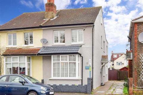 65 Ferndale Road, Banstead, SM7 2EX