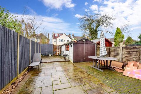 65 Ferndale Road, Banstead, SM7 2EX