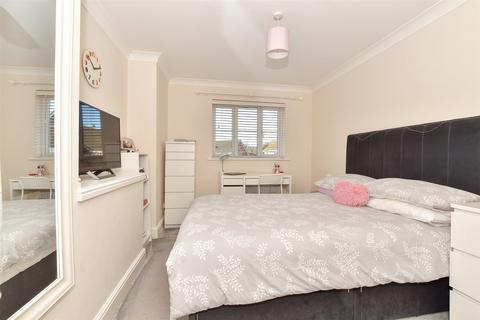 59 Colonel Stephens Way, Tenterden, TN30 6EW