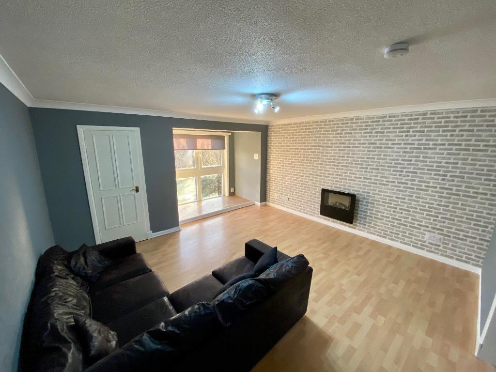 Overton Crescent, Denny, Falkirk, FK6 5BA 1 bed apartment to rent £