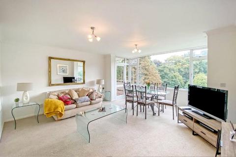 3 bedroom apartment to rent, Grove Court, Davenport Road, Earlsdon, Coventry, CV5