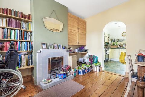 2 Mill Street, Witney, OX28 6DG