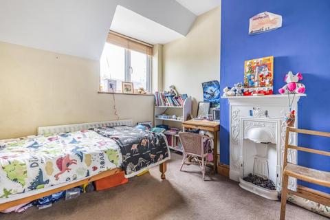 2 Mill Street, Witney, OX28 6DG