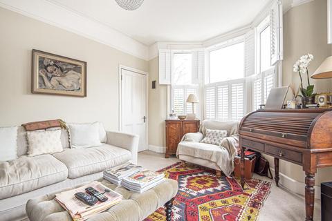 167 Eswyn Road, London, SW17 8TL