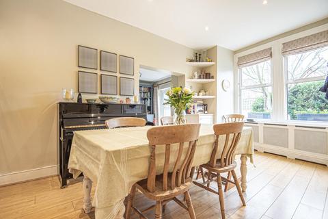 167 Eswyn Road, London, SW17 8TL
