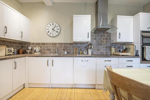 167 Eswyn Road, London, SW17 8TL