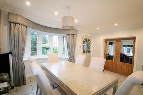7 The Wend, Coulsdon, CR5 2AX