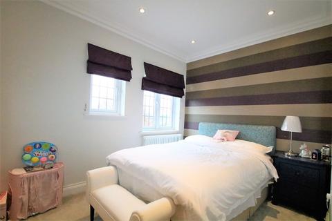 7 The Wend, Coulsdon, CR5 2AX