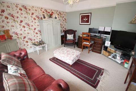 The Castle Bratton Road, Westbury, BA13 3EN