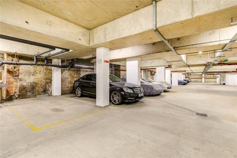 Flat B, 24 Redan Place, London, W2 4SA