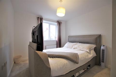 82 Ivinson Way, Bramshall, Uttoxeter, ST14 5EQ
